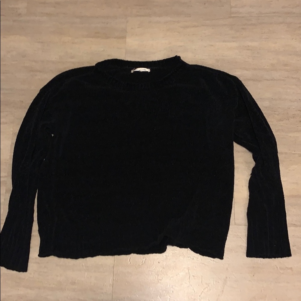 Short sweater